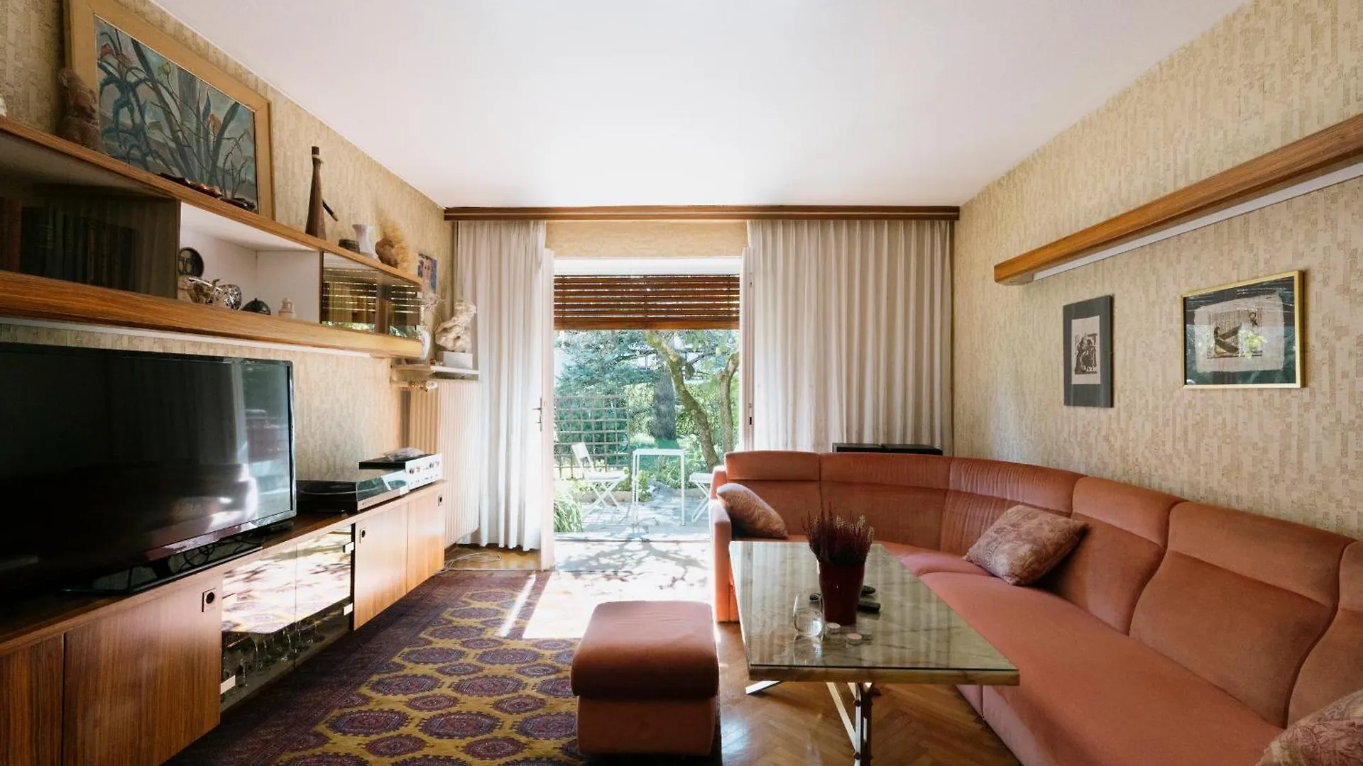 Ljubljana C17 4-Bedroom Private Row House With Garden And Parking 別荘