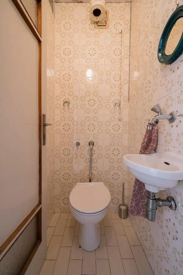 Ljubljana C17 4-Bedroom Private Row House With Garden And Parking 0*,